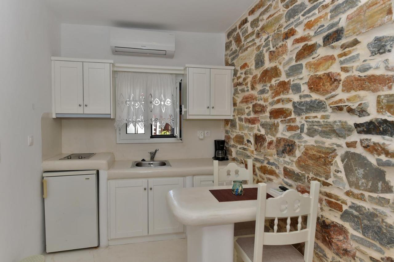 Tinos Peristerionas Lägenhet Exteriör bild
