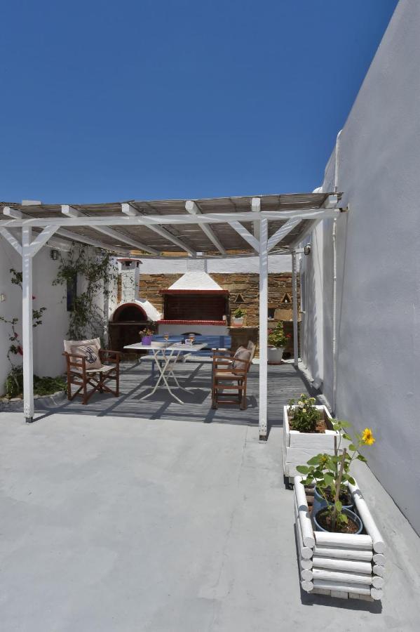 Tinos Peristerionas Lägenhet Exteriör bild