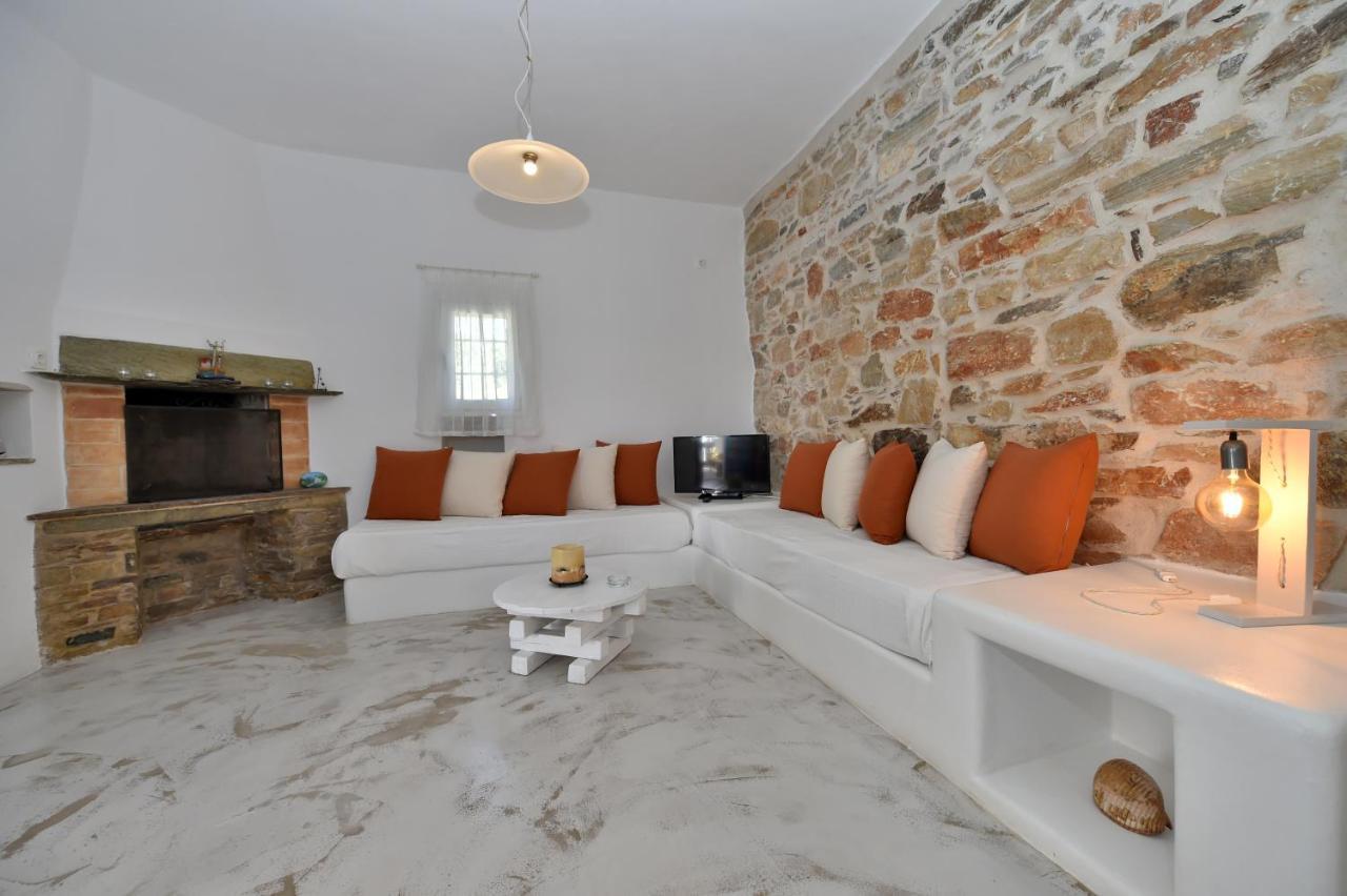 Tinos Peristerionas Lägenhet Exteriör bild